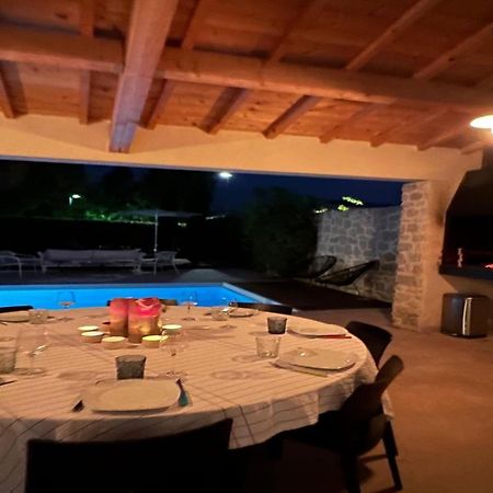 Modern Villa With Private Pool In Malauc N 马洛塞讷 外观 照片